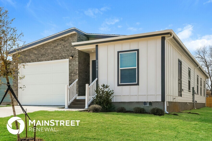 Building Photo - 2104 Belzise Terrace