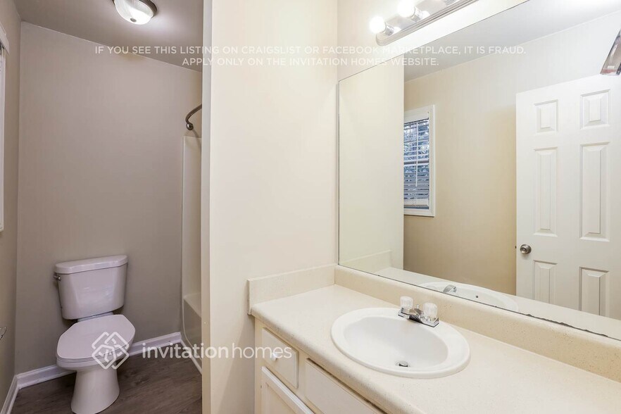 Building Photo - 112 Brookside Ct