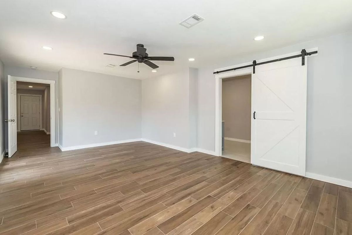 Building Photo - 4915 Sassafras Ln