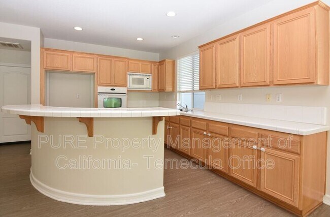 Building Photo - 23626 Applewood Pl