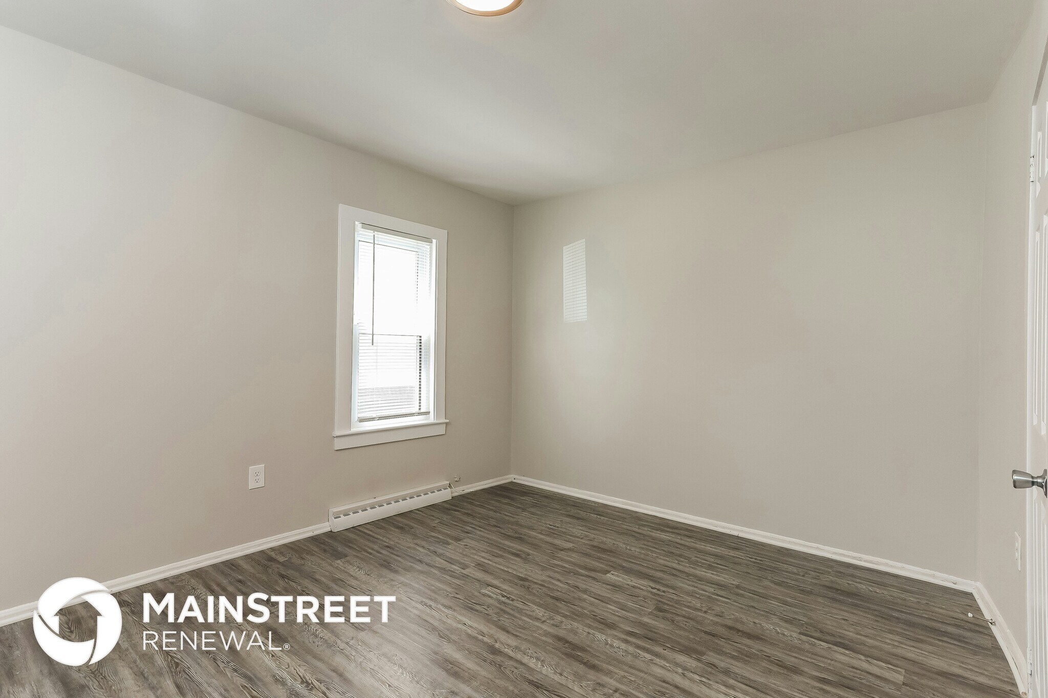 Building Photo - 5618 Davis Dr