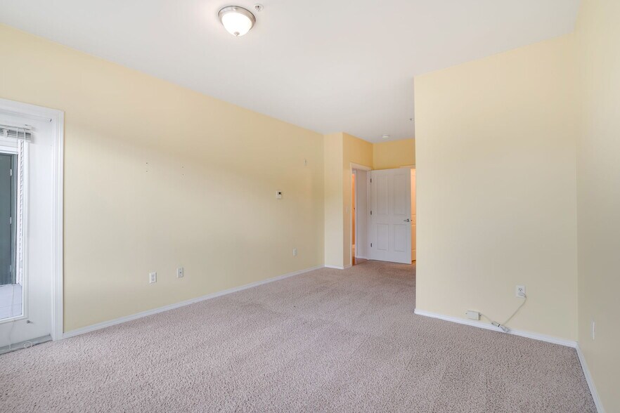 Building Photo - 14915 38th Dr SE