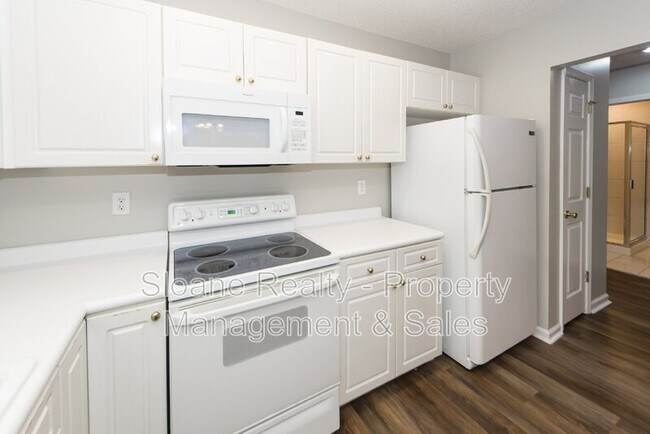 Building Photo - 4893 Habersham Ln