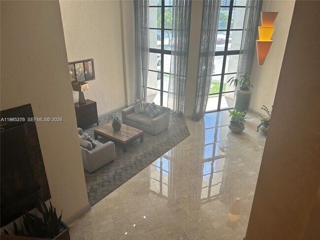 Building Photo - 400 Leslie Dr