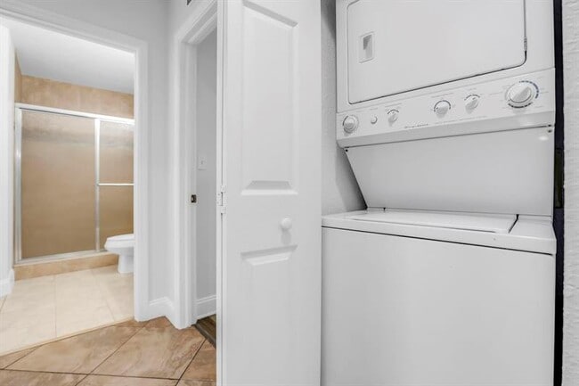 Building Photo - 5030 SW 126th Ave