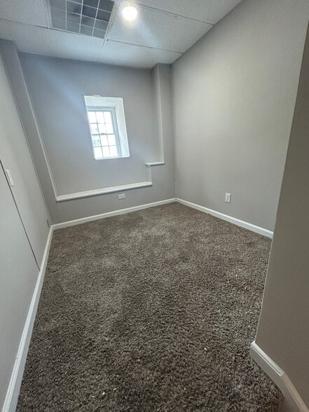 Building Photo - 116 N Bellevue Ave