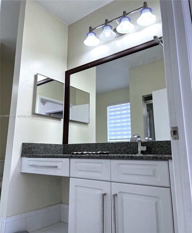 Building Photo - 15840 SW 151st Terrace