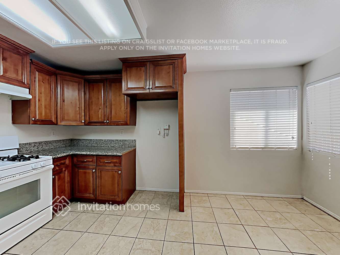 Building Photo - 9702 Forest Ave