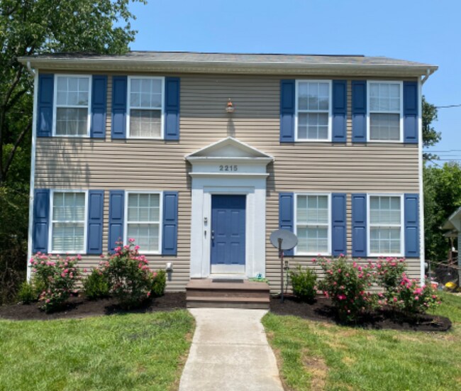 Primary Photo - 2215 Aster Rd
