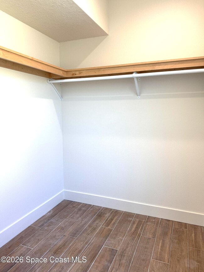 Building Photo - 2891 Edington Dr