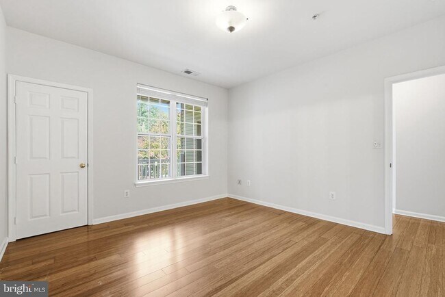 Building Photo - 6495 Tayack Pl