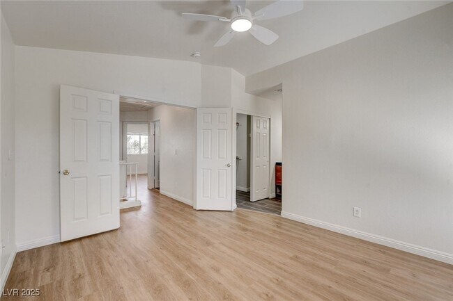 Building Photo - 1441 Iron Springs Dr