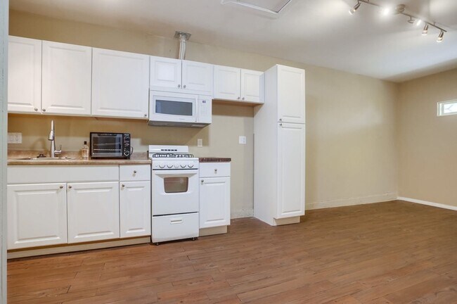 Building Photo - 151 Christen Way
