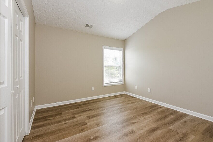 Building Photo - 107 Chamberlyn Ln