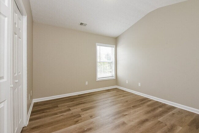 Building Photo - 107 Chamberlyn Ln