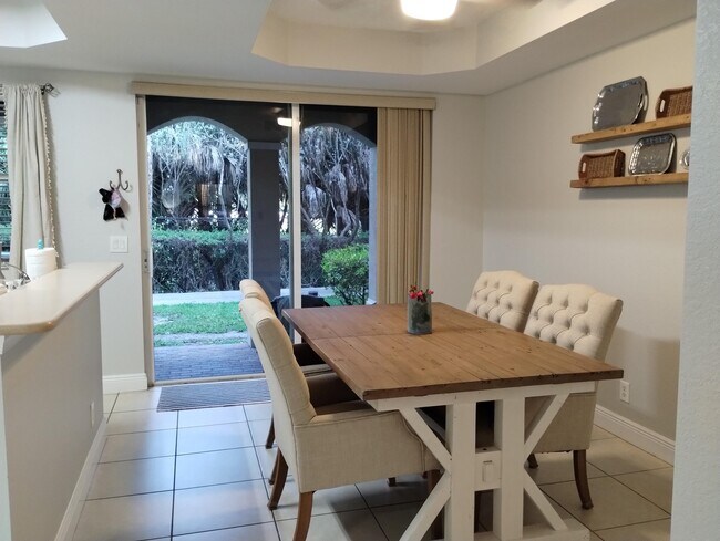 Building Photo - 2888 Hidden Hills Rd