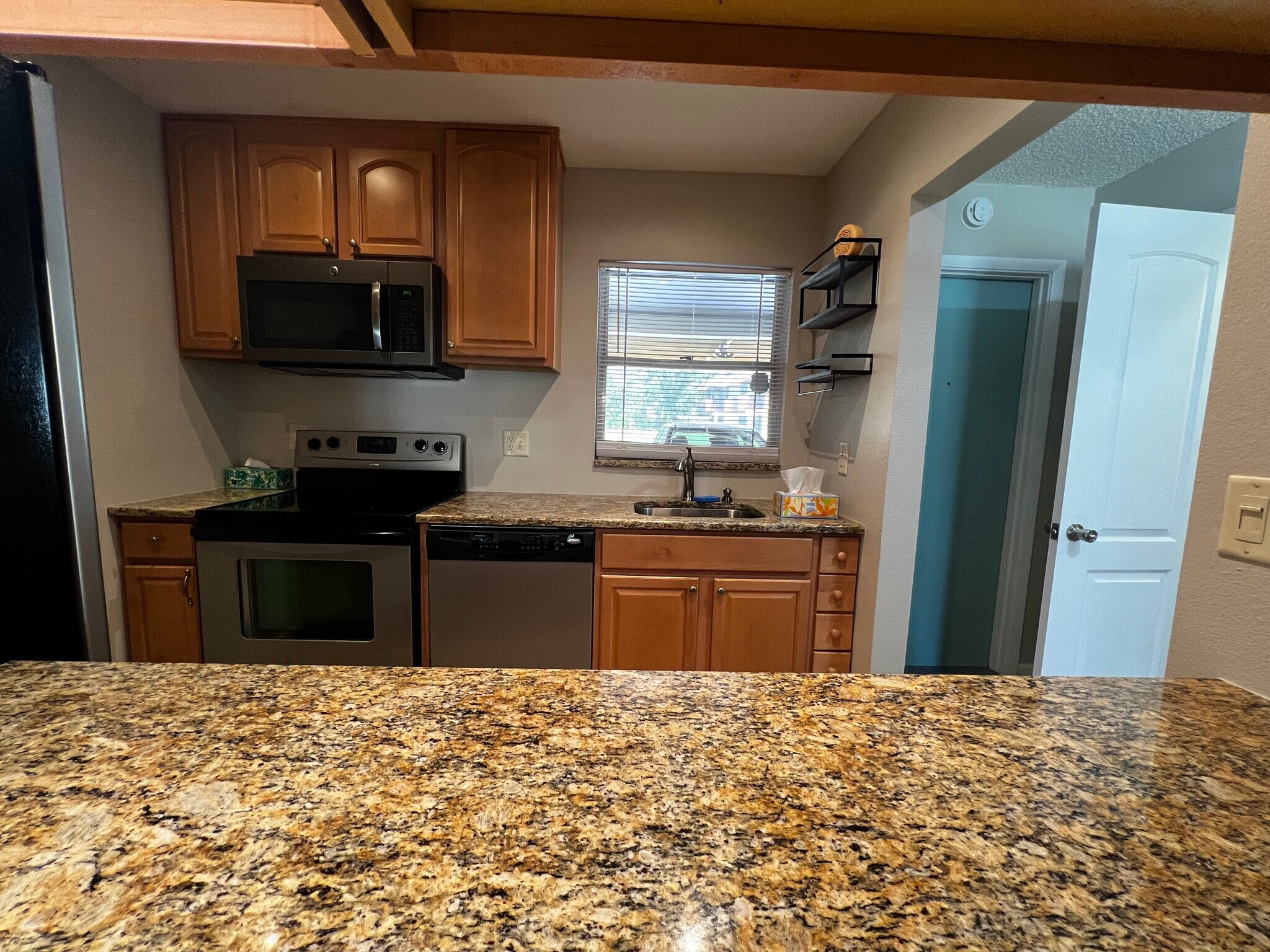 Building Photo - 3390 Ramblewood Ct
