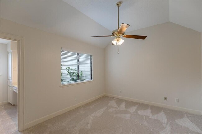 Building Photo - 9559 Doliver Dr