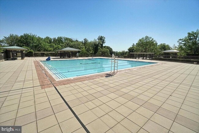 Building Photo - 5225 Pooks Hill Rd