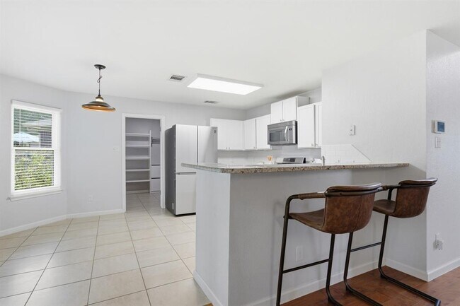 Building Photo - 2913 Wavecrest Blvd