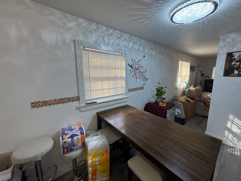 Building Photo - 235 E Olive St