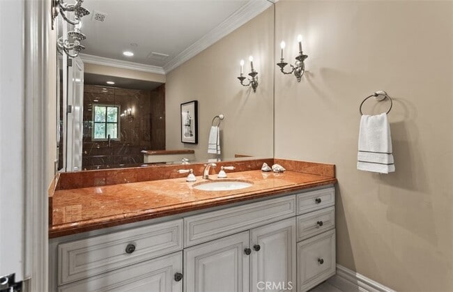 Building Photo - 1 Rim Ridge