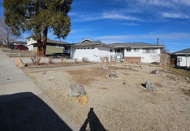 Building Photo - 3bed 2bath Northwest Reno Home, A must see