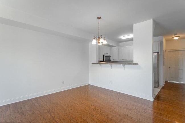 Building Photo - 7500 Noah Reid Rd