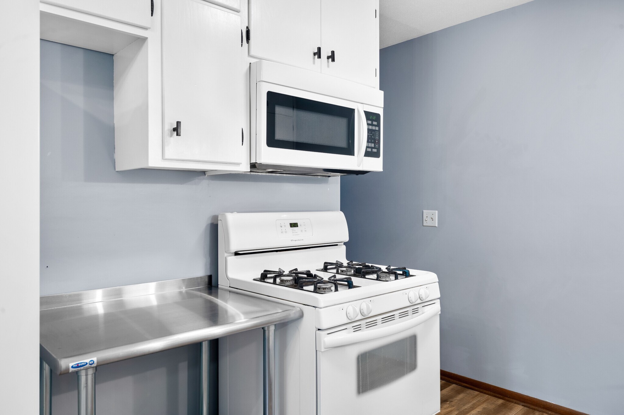 Building Photo - 4442 Vera Cruz Ave N