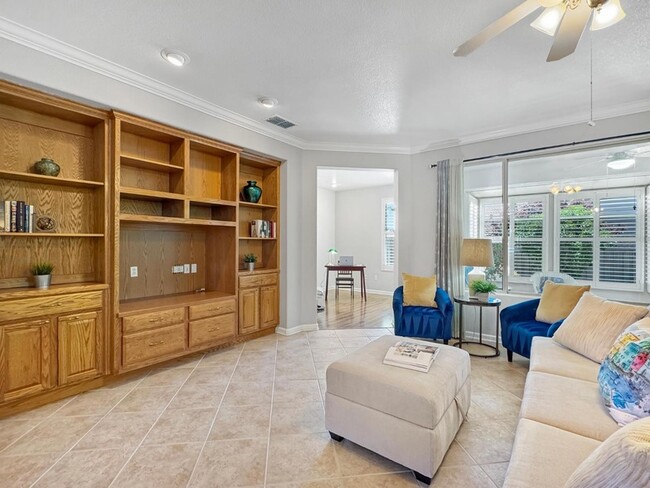 Building Photo - 1347 Rose Bouquet Dr