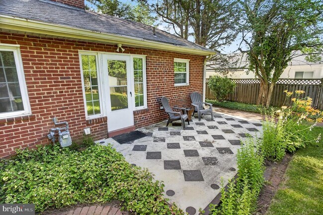 Building Photo - 7803 Marbury Rd