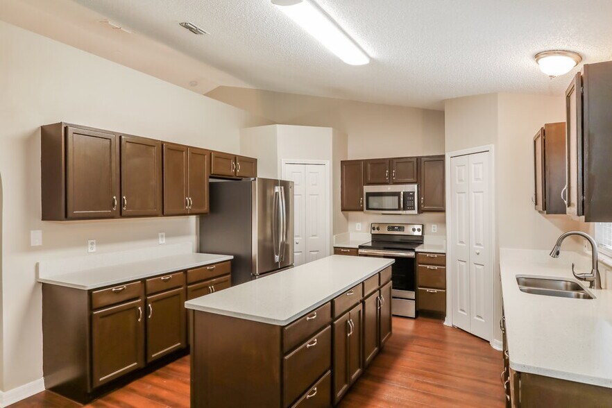 Building Photo - 3424 Steelgate Ct