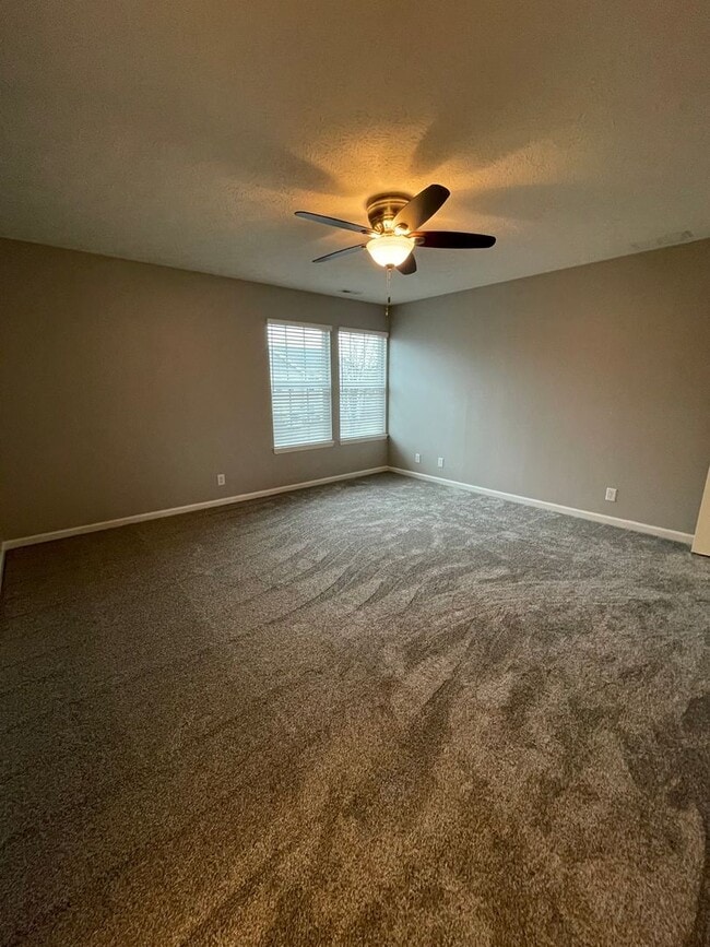 Building Photo - Beautiful 4 Bedroom Single Family Home - Harrison School District