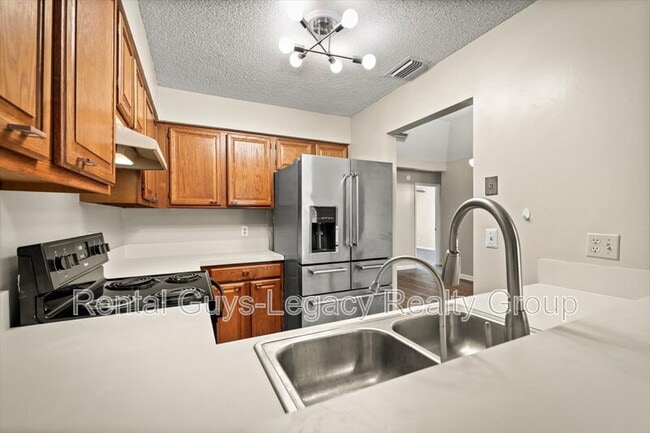 Building Photo - 3956 Hollows Dr