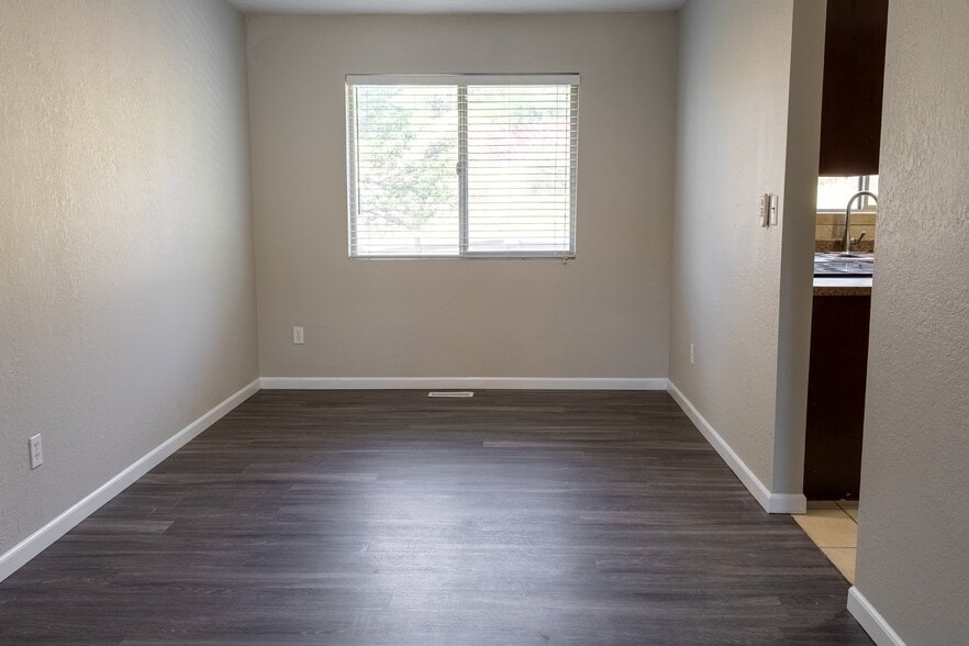 Building Photo - 5418 Alta Loma Rd