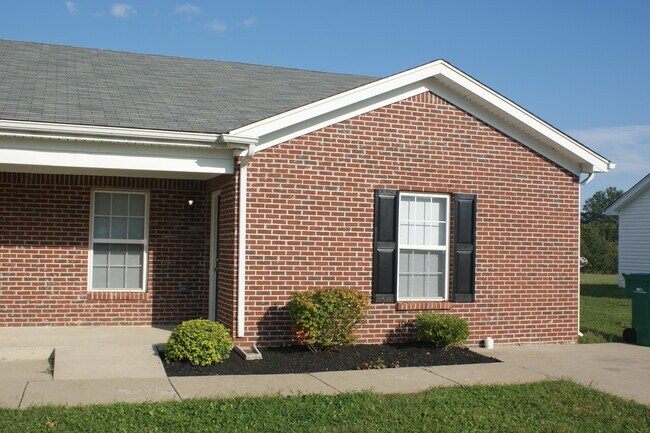 Building Photo - 92 Apple Tree Way