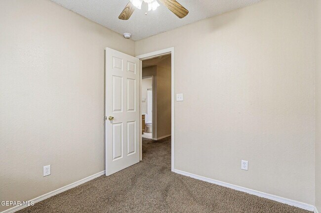 Building Photo - 2369 Joshua Louis Dr