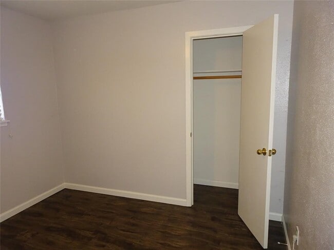 Building Photo - 134 Memory Ln