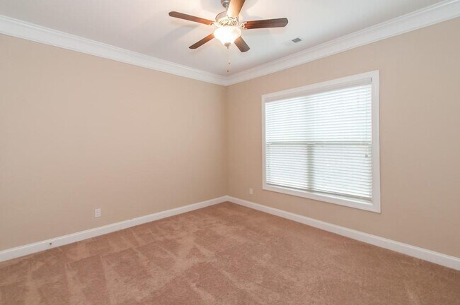 Building Photo - 4505 Summersweet Dr