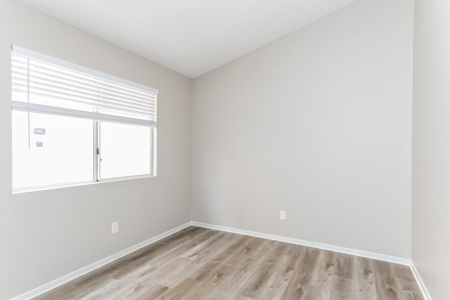 Building Photo - 1027 Overture Dr