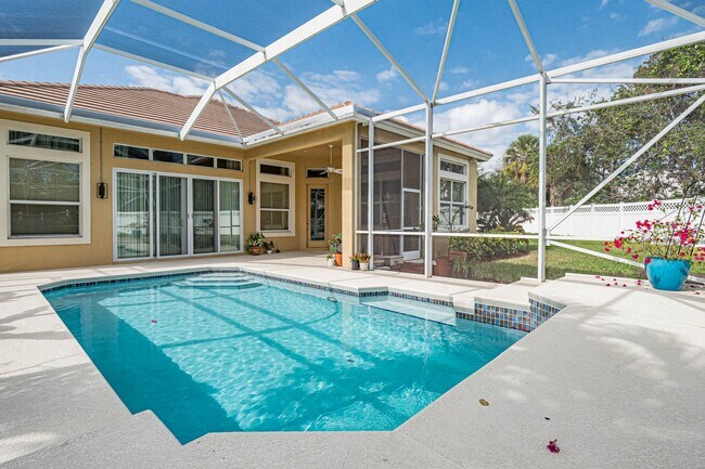 Building Photo - 4229 Diamond Square