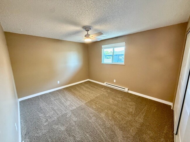 Building Photo - 3617-3623 Butternut Drive