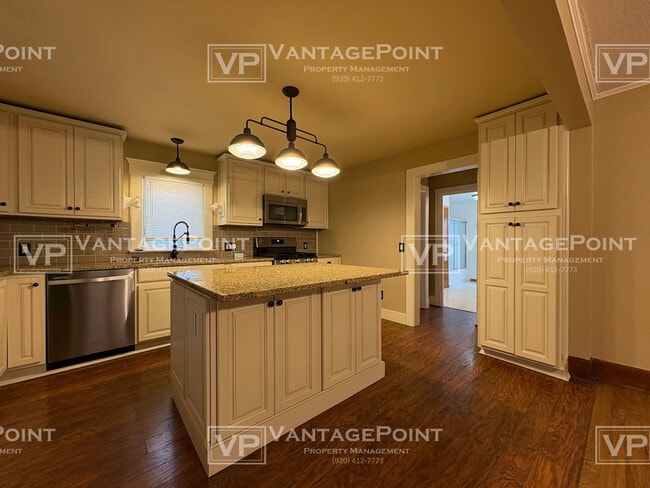 Building Photo - 264 Modoc St