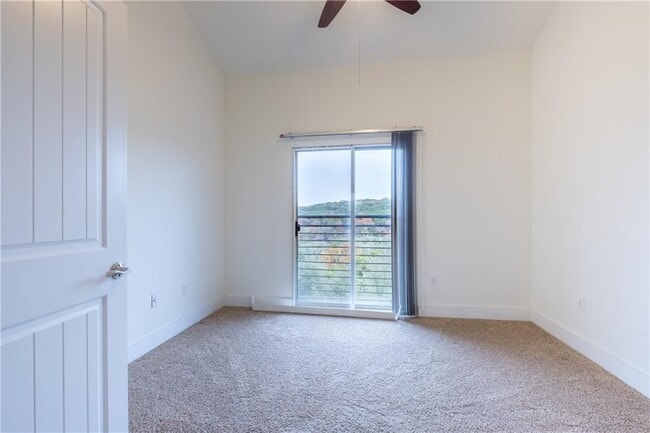 Building Photo - 8110 Ranch Rd 2222