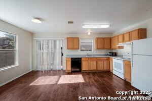 Building Photo - 102 Kenrock Dr