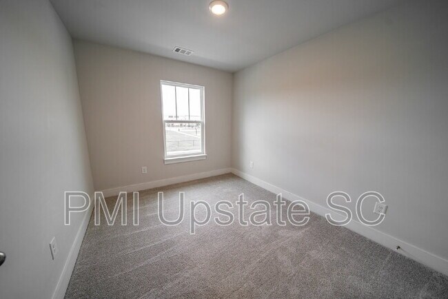 Building Photo - 181 Dalmatian Dr