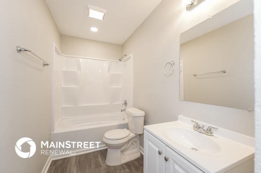 Building Photo - 5630 Gineridge Dr