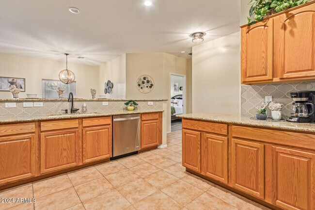 Building Photo - 31748 N Blackfoot Dr