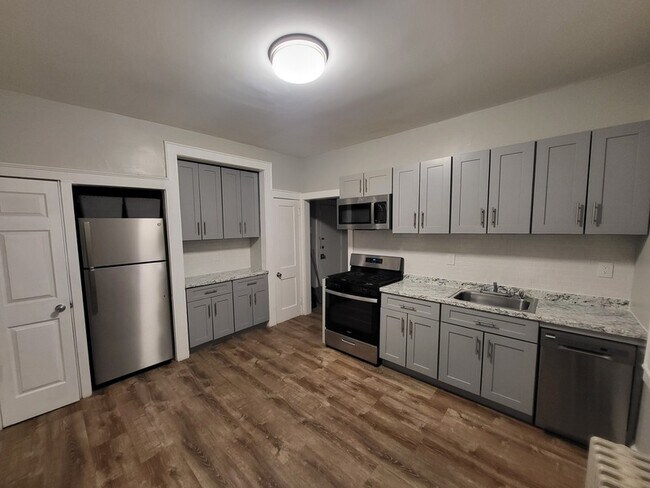 Building Photo - 100-102 Grand Ave