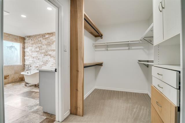 Building Photo - 2941 Clearmeadow Dr